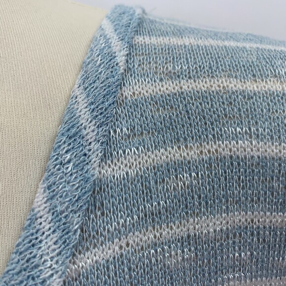 It's Our Time Women's Top X-Large Blue White Striped Buttons on Back - Picture 2 of 12